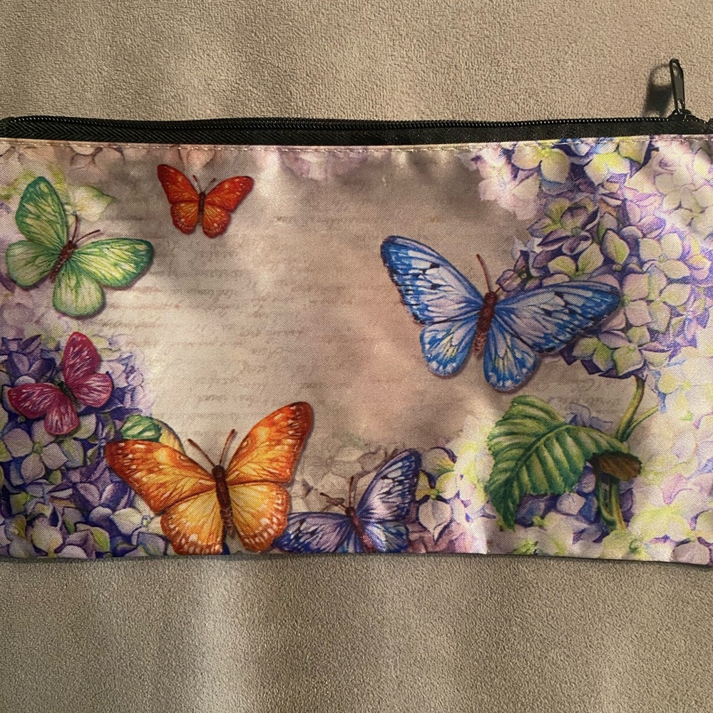 Floral Butterfly Medium Zip Wrislet